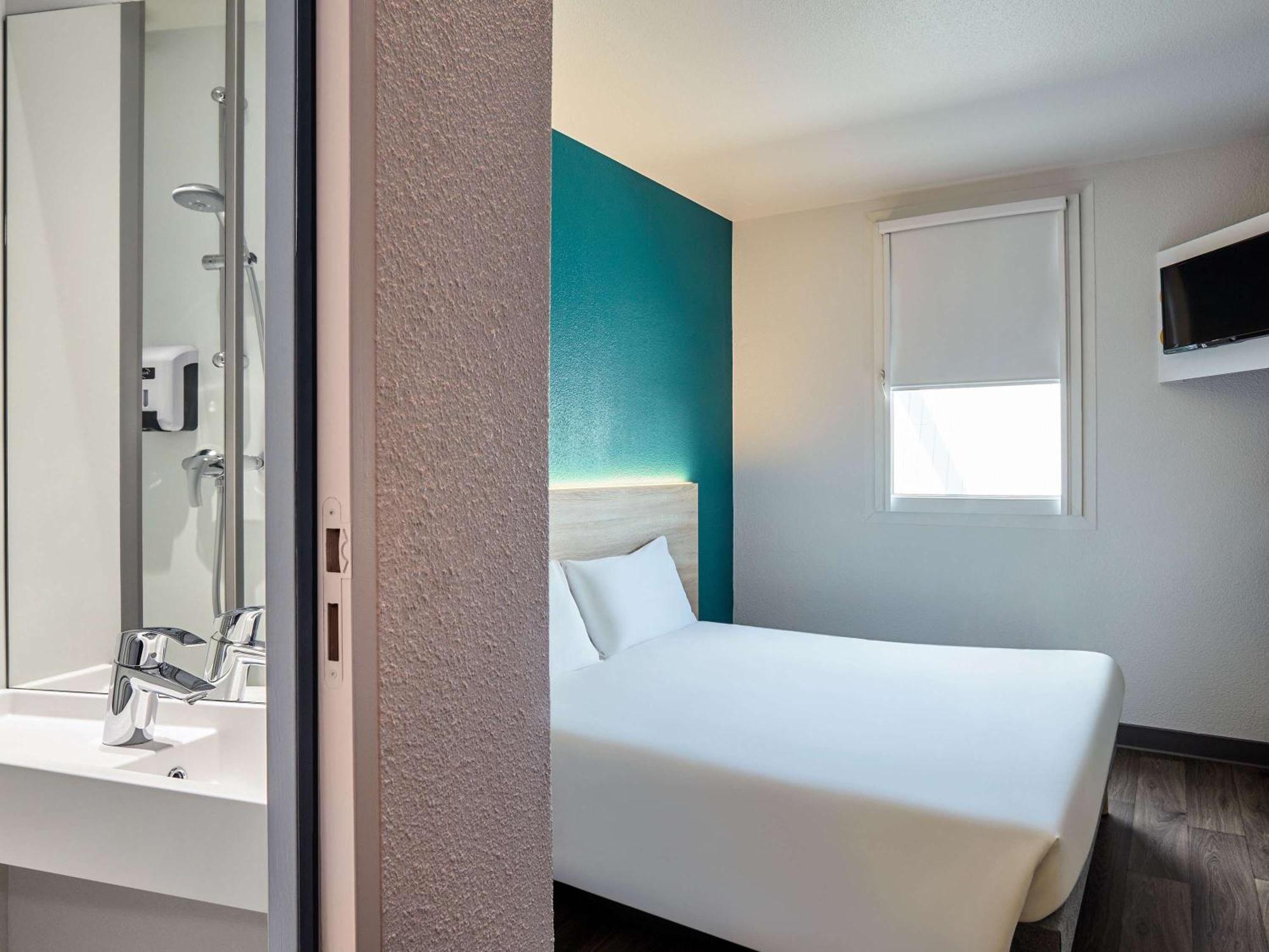 Hotelf1 Thonon Les Bains Est Марен Экстерьер фото